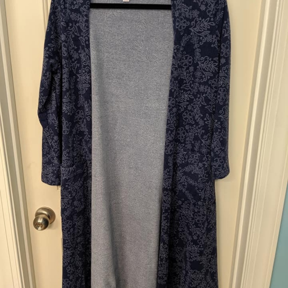 Lularoe M Sarah - Picture 2 of 2